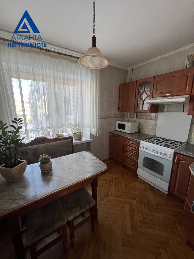 Продажа 4-комнатной квартиры 87 м², Елены Кульчицкой ул., Пчілки, 25