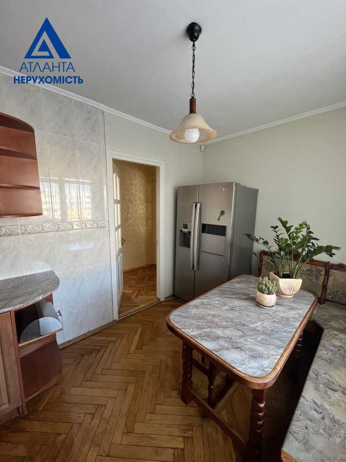 Продажа 4-комнатной квартиры 87 м², Елены Кульчицкой ул., Пчілки, 25