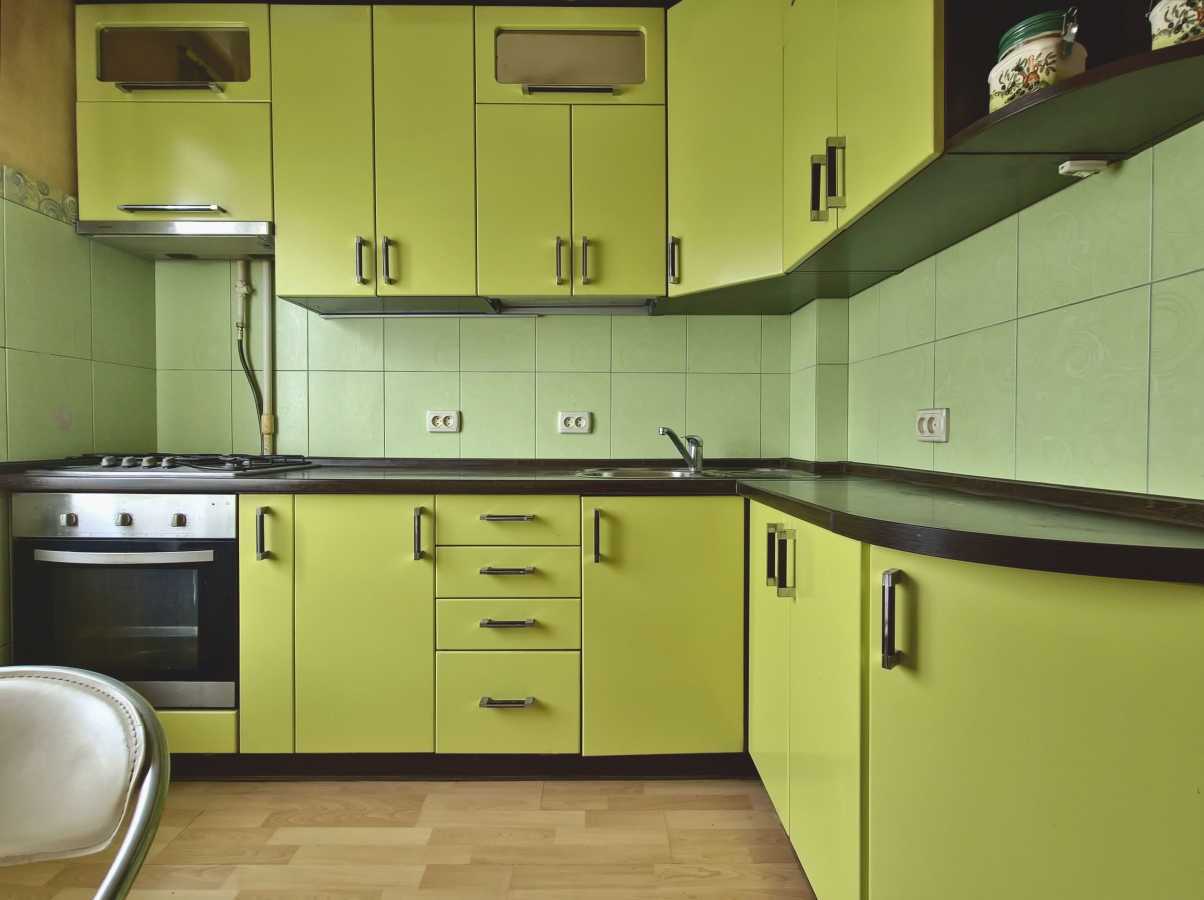 Продажа 2-комнатной квартиры 52.4 м², Радужная ул., 71