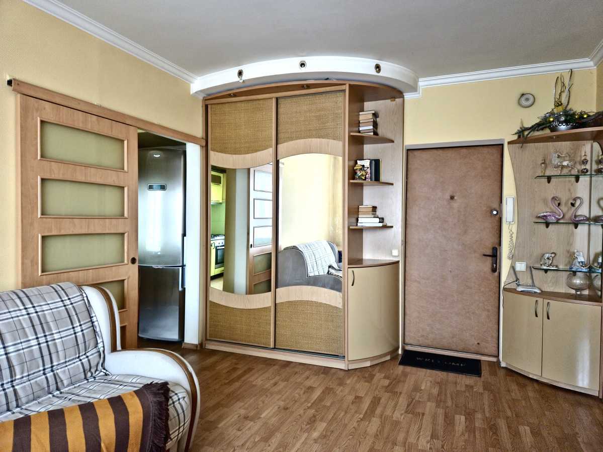 Продажа 2-комнатной квартиры 52.4 м², Радужная ул., 71