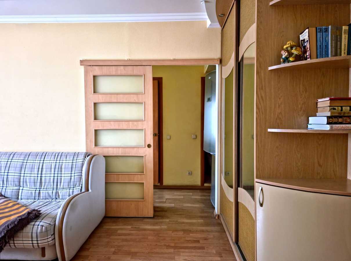 Продажа 2-комнатной квартиры 52.4 м², Радужная ул., 71