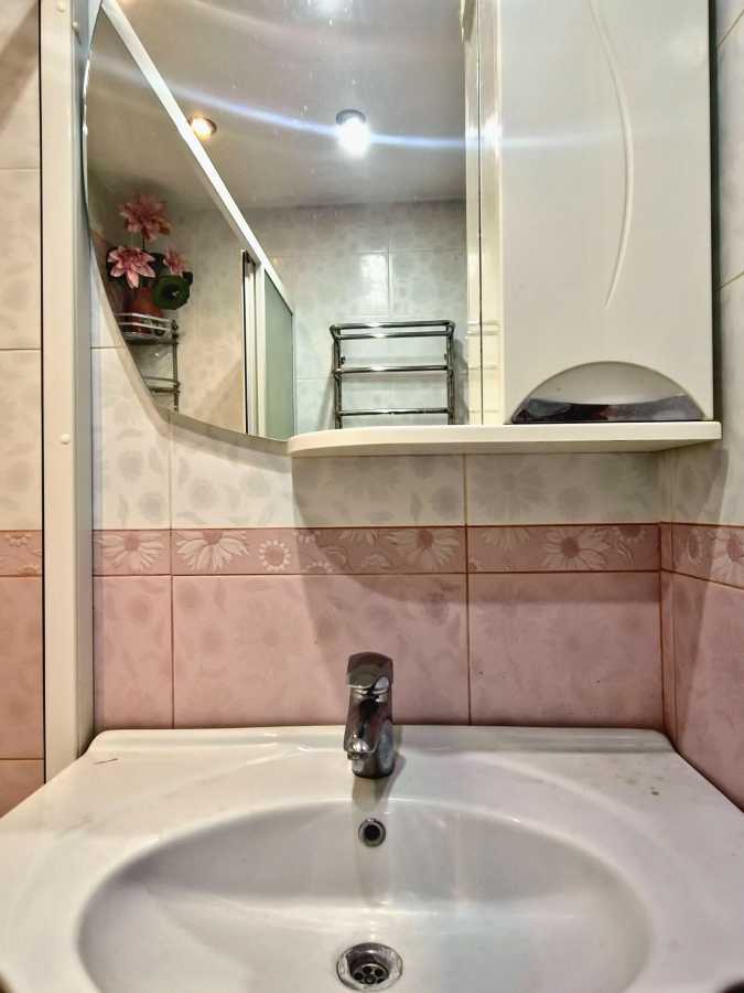 Продажа 2-комнатной квартиры 52.4 м², Радужная ул., 71