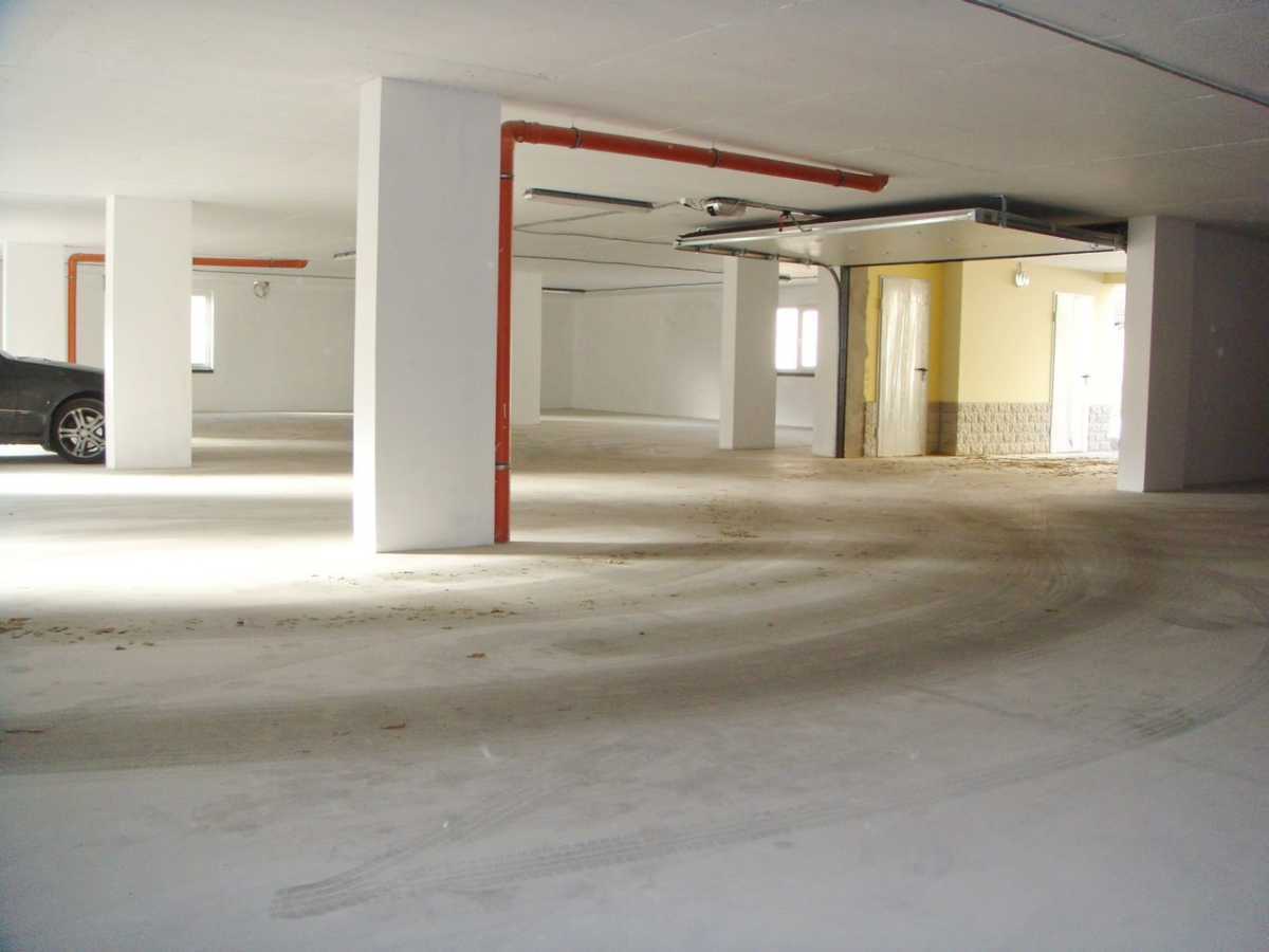 Оренда парковки 18 м², Олеся Гончара вул., 45В