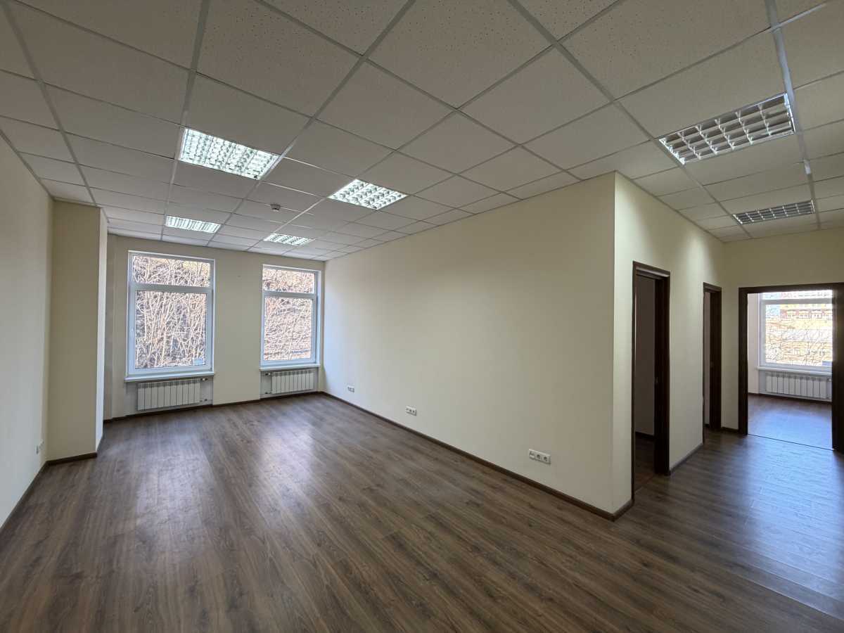 Оренда офісу 96.5 м², Нижній Вал вул., 15