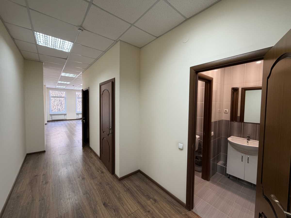 Оренда офісу 96.5 м², Нижній Вал вул., 15