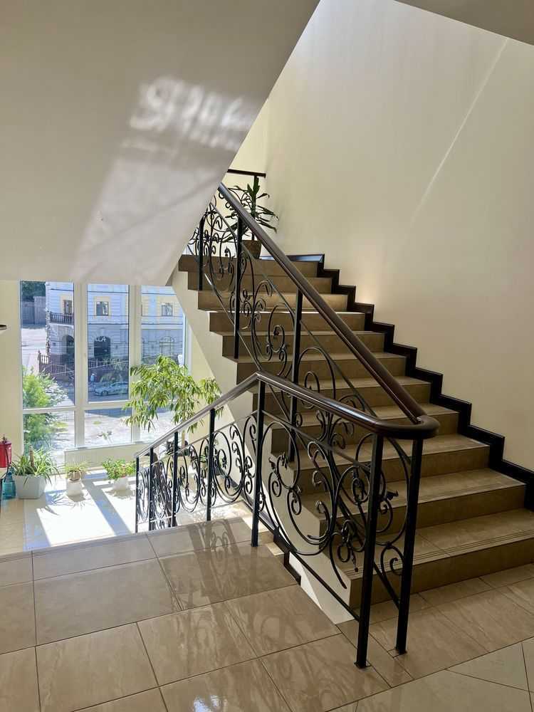 Оренда офісу 96.5 м², Нижній Вал вул., 15