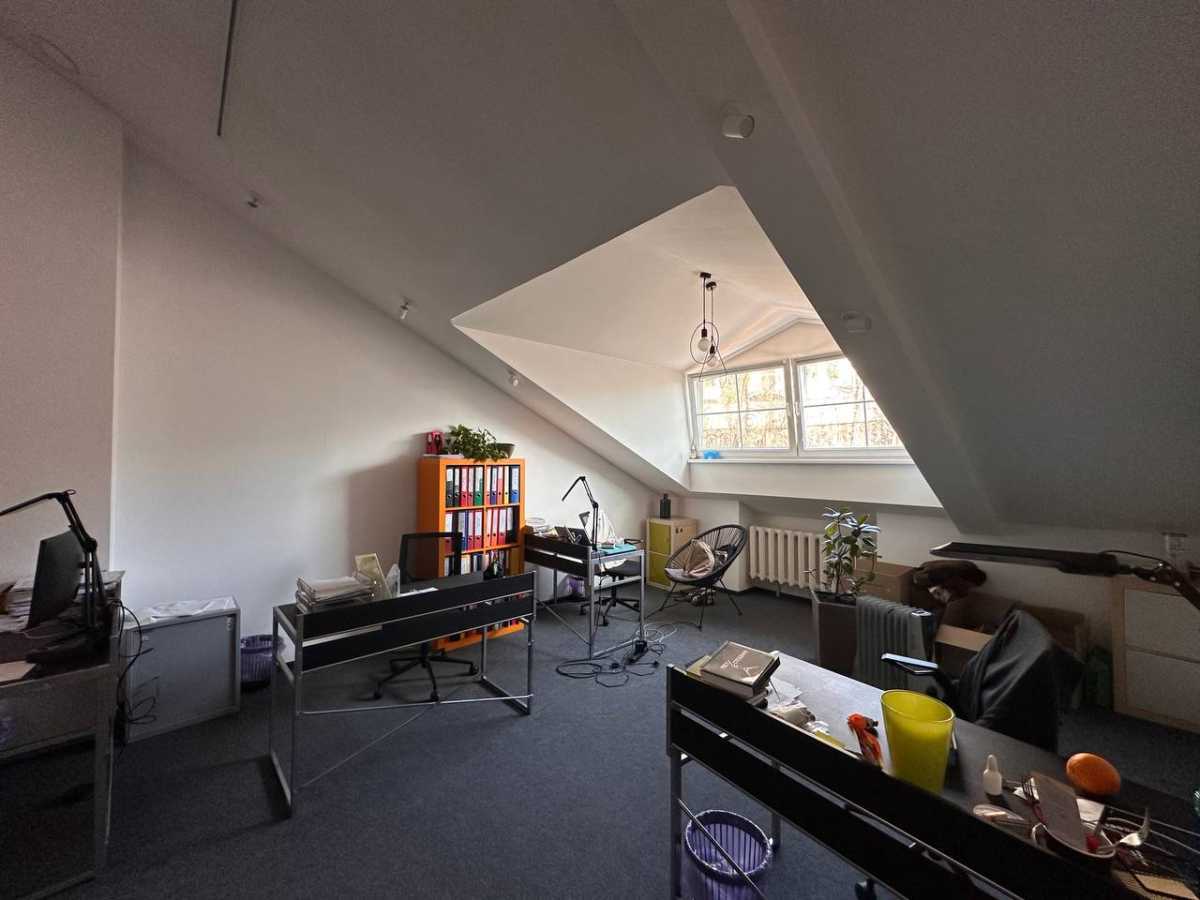 Оренда офісу 400 м², Ольгинська, 2/1