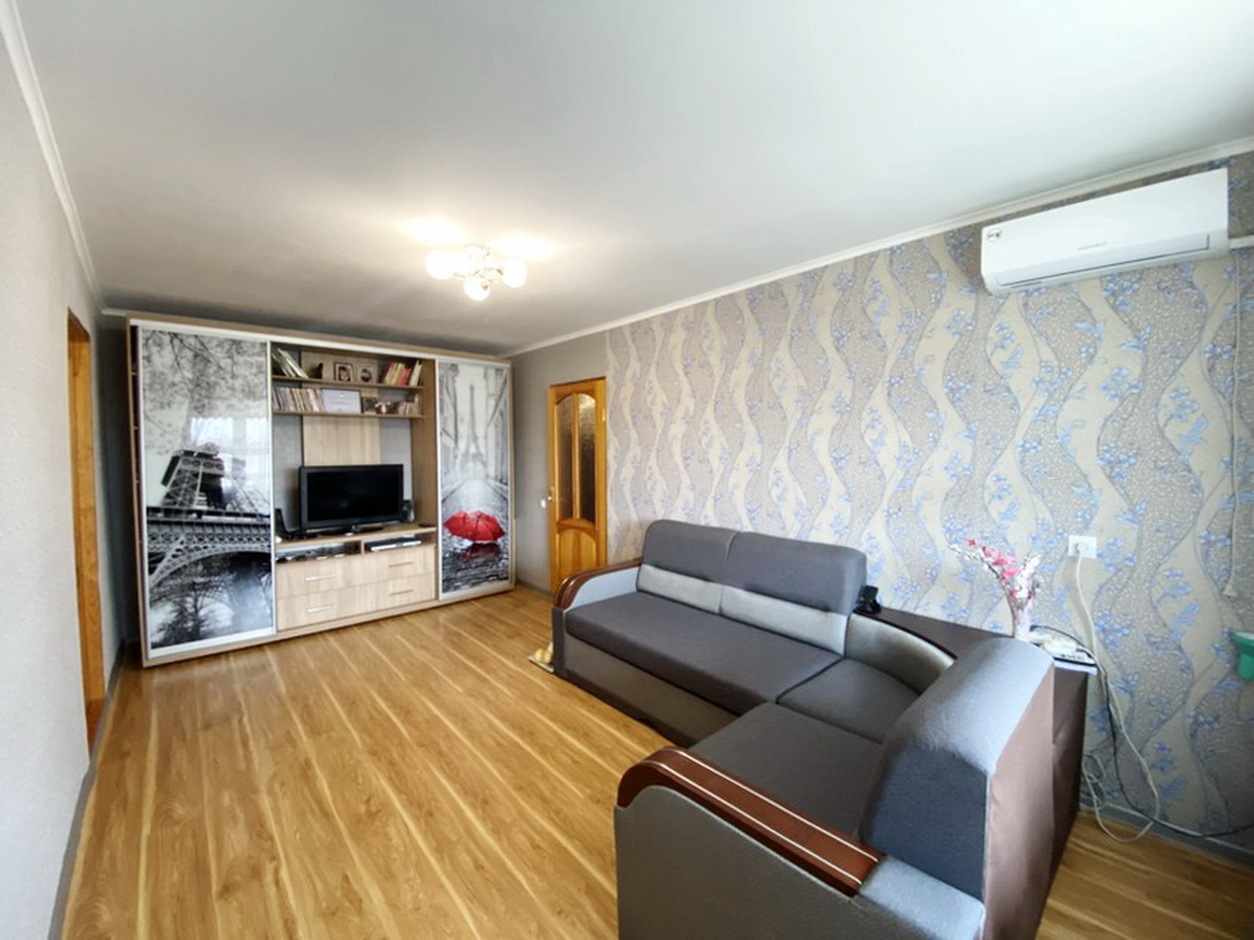 Продажа 2-комнатной квартиры 44 м², Крылова ул.