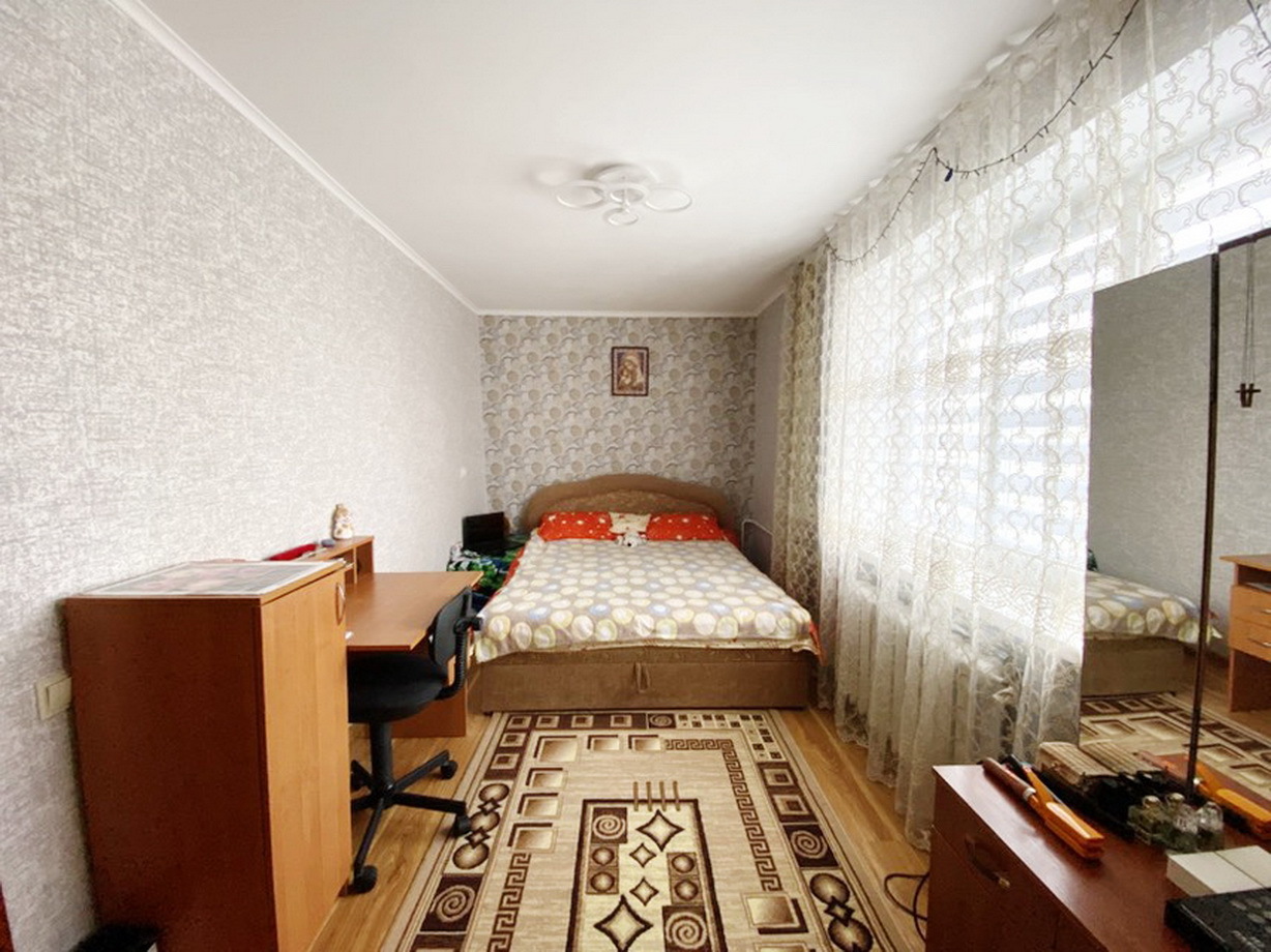 Продажа 2-комнатной квартиры 44 м², Крылова ул.