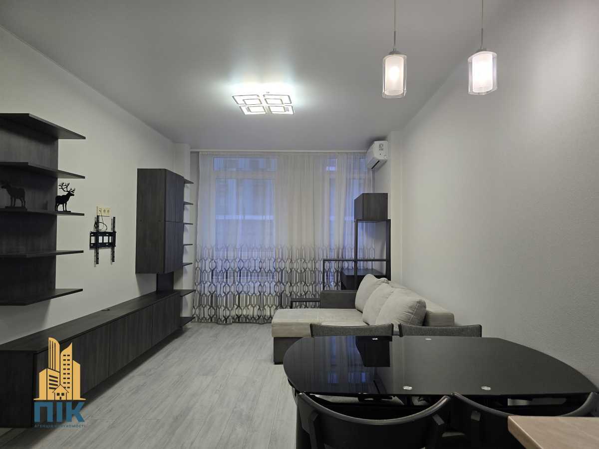 Продажа 1-комнатной квартиры 44 м², Тадея Рыльского бул., 1