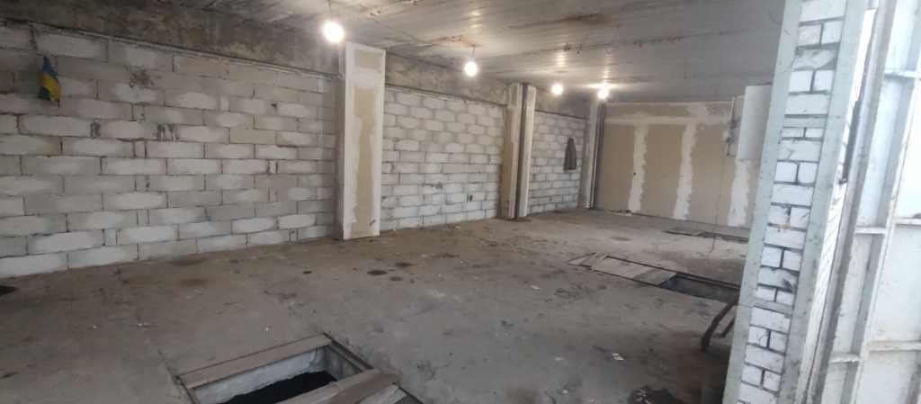 Оренда гаражів 156 м², Пухівська вул., 2
