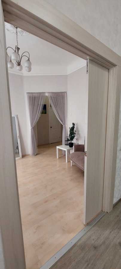 Продаж офісу 40 м², Гоголівська вул., 49