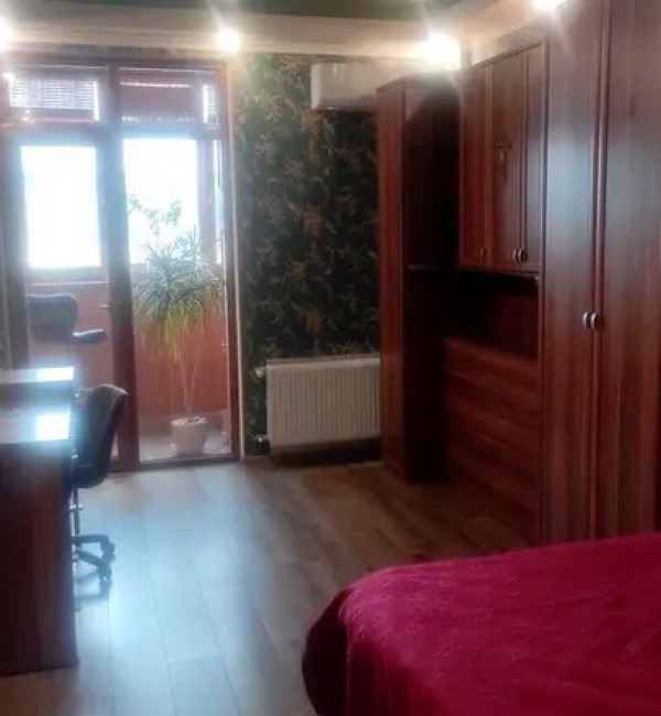 Продажа 3-комнатной квартиры 90 м², Грушевского Михаила ул.