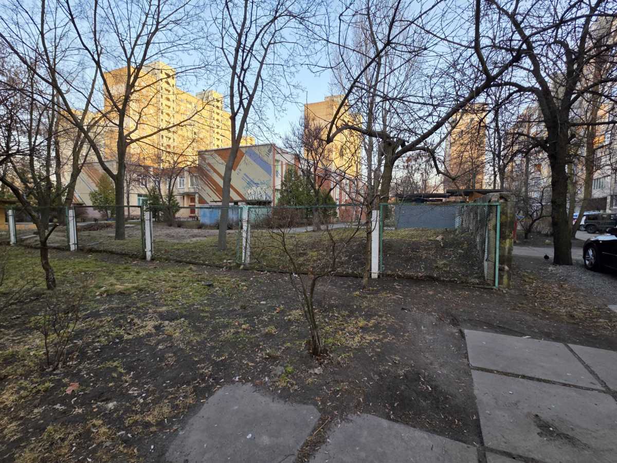 Продажа 1-комнатной квартиры 35.9 м², Радужная ул., 69