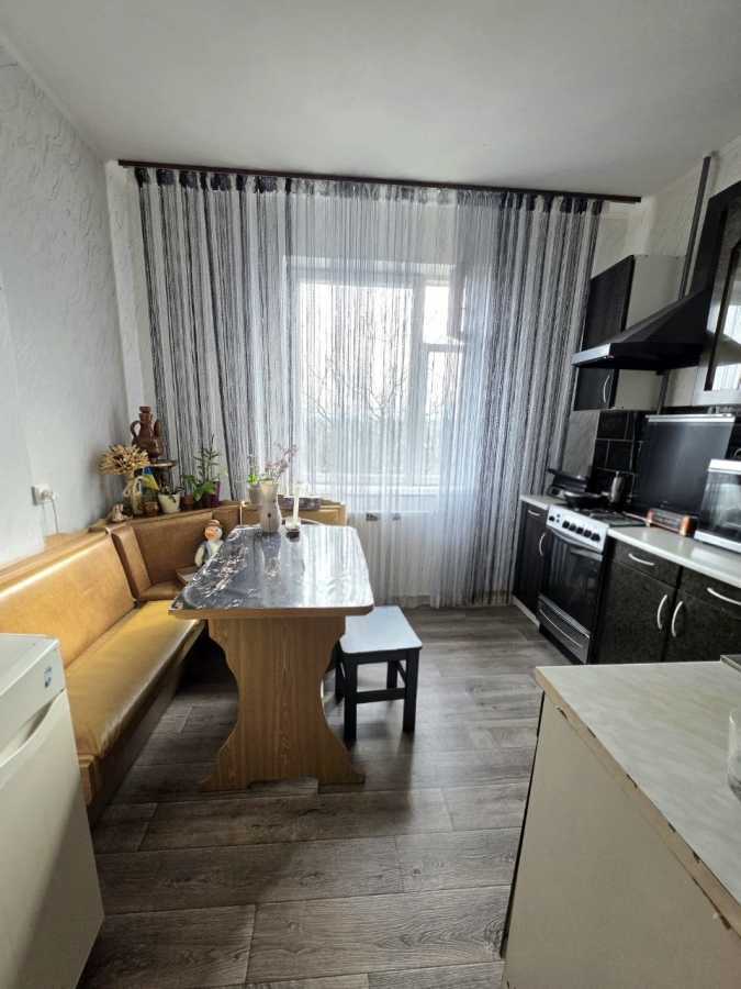 Продаж 2-кімнатної квартири 53 м², Шевченка вул., 146