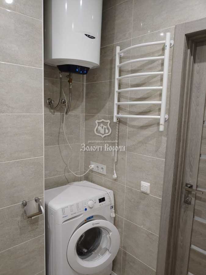 Продажа 1-комнатной квартиры 37 м², Европейская пл., Союзу, 43б