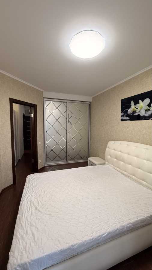 Оренда 1-кімнатної квартири 48 м², Ивана Франка вул., Икинфеева, 30а