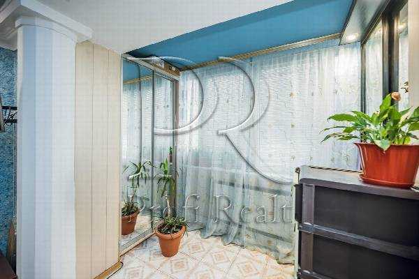 Продажа 3-комнатной квартиры 71 м², Павла Тычины просп., 8