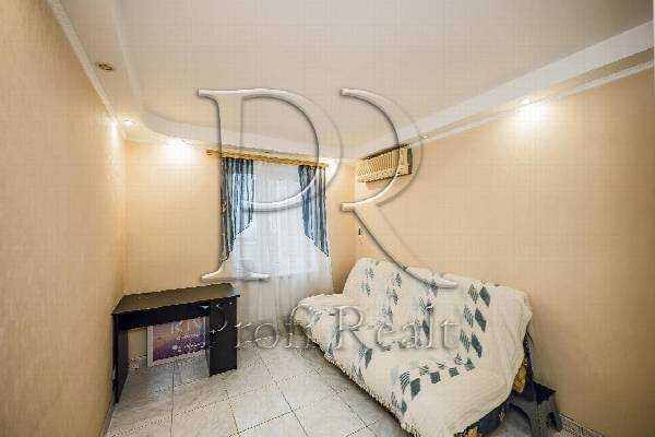 Продажа 3-комнатной квартиры 71 м², Павла Тычины просп., 8