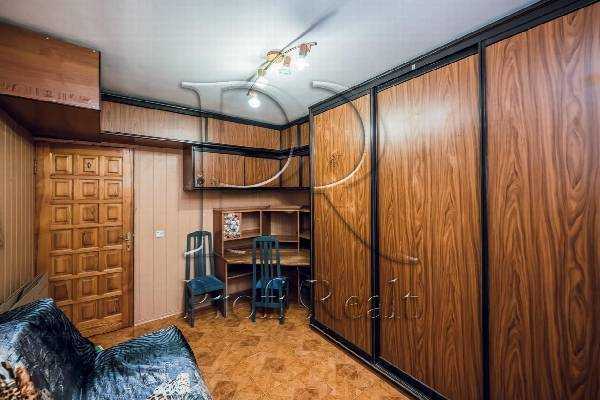 Продажа 3-комнатной квартиры 71 м², Павла Тычины просп., 8