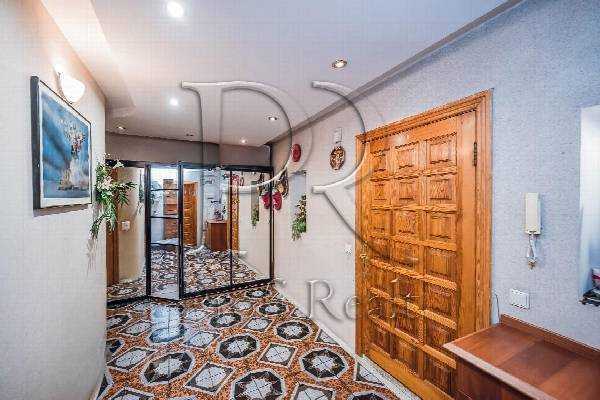 Продажа 3-комнатной квартиры 71 м², Павла Тычины просп., 8