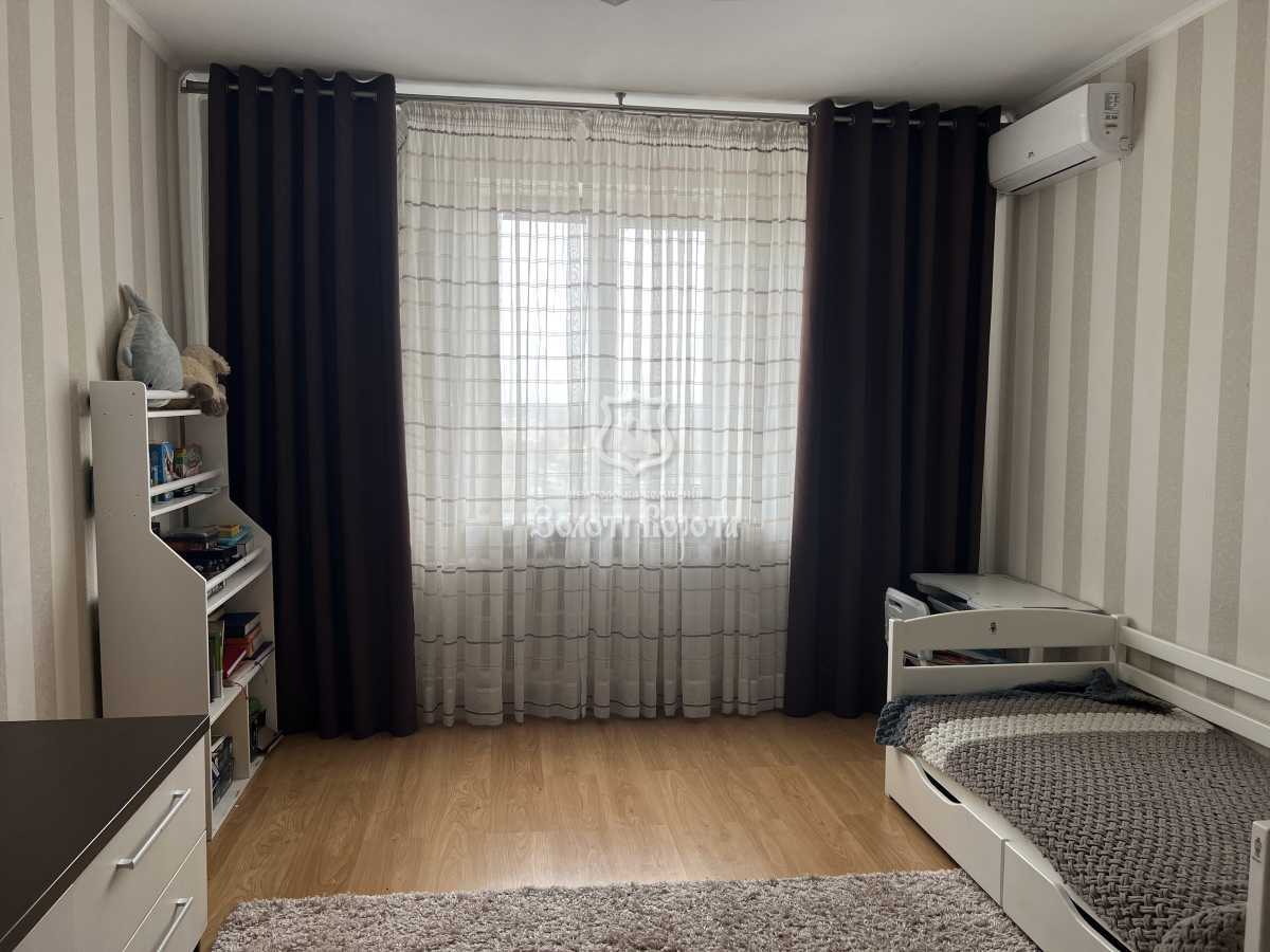 Продажа 3-комнатной квартиры 81.2 м², Новаторов ул., 22В