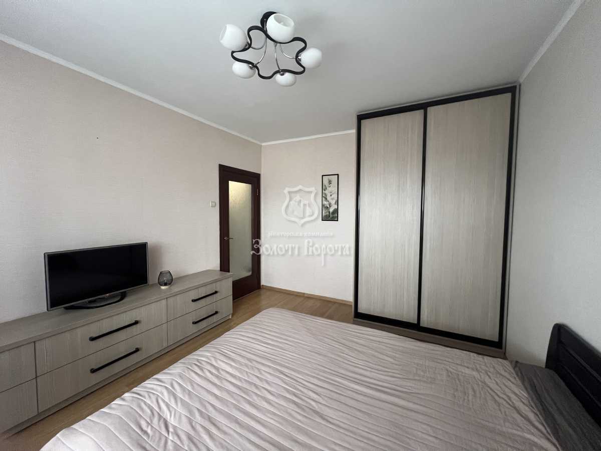 Продажа 3-комнатной квартиры 81.2 м², Новаторов ул., 22В