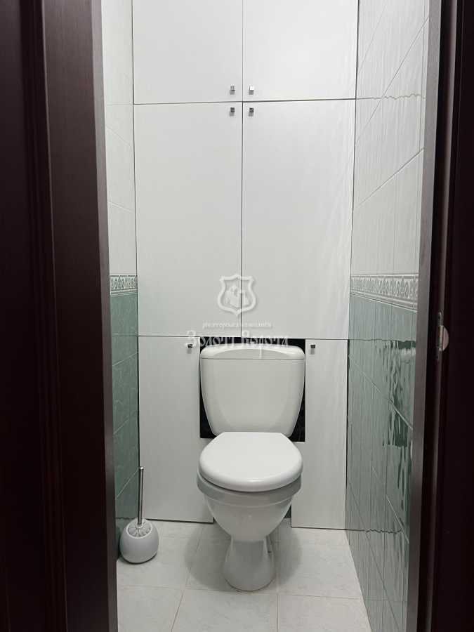 Продажа 3-комнатной квартиры 81.2 м², Новаторов ул., 22В