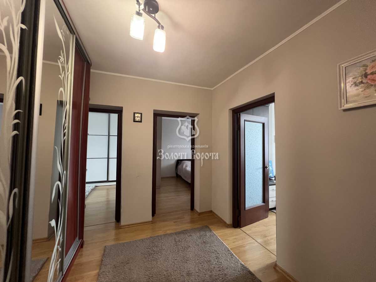 Продажа 3-комнатной квартиры 81.2 м², Новаторов ул., 22В