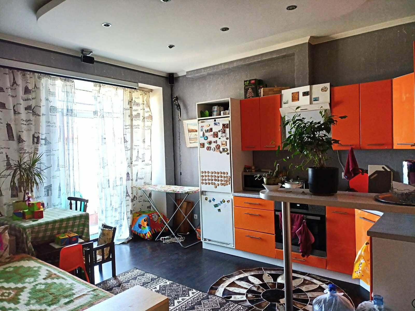 Продаж 1-кімнатної квартири 44 м², Лесі Українки вул.