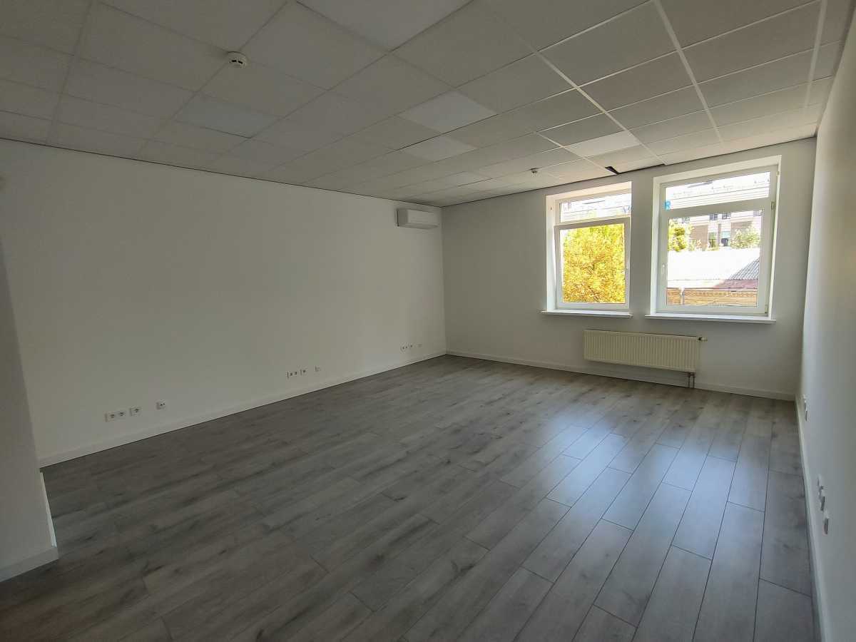 Оренда офісу 190 м², Провіантська вул., 3