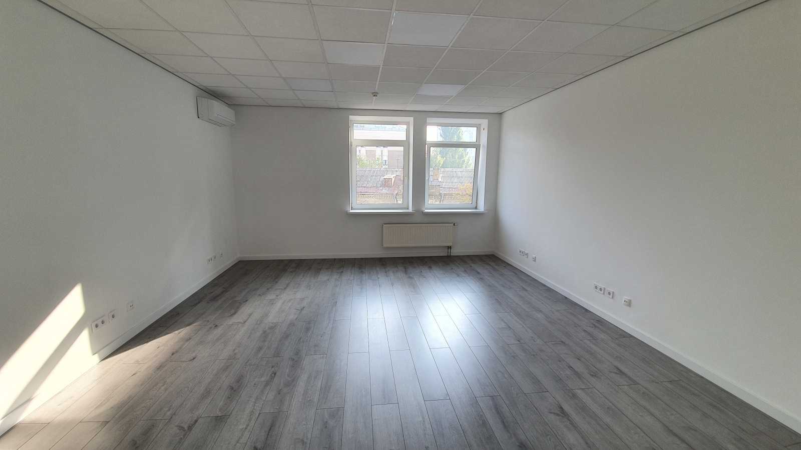 Оренда офісу 190 м², Провіантська вул., 3