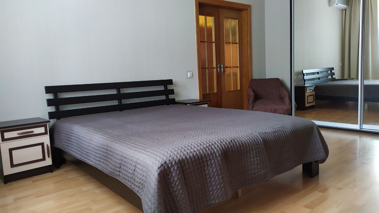 Аренда 2-комнатной квартиры 64 м², Саперно-Слободская ул., 8