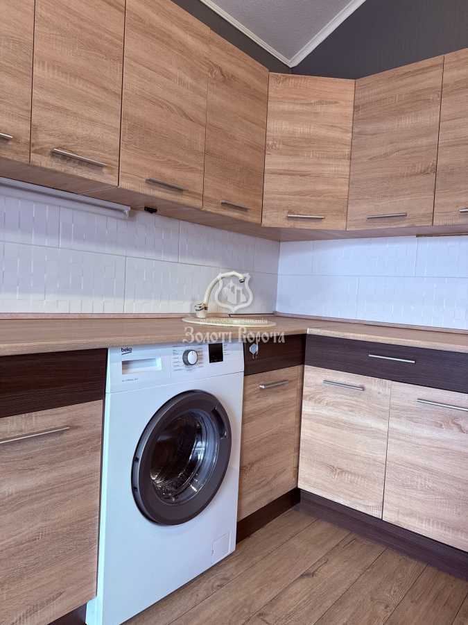 Продаж 2-кімнатної квартири 46.1 м², Троїцька, 5