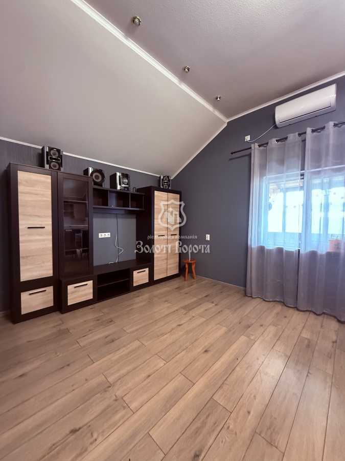 Продаж 2-кімнатної квартири 46.1 м², Троїцька, 5