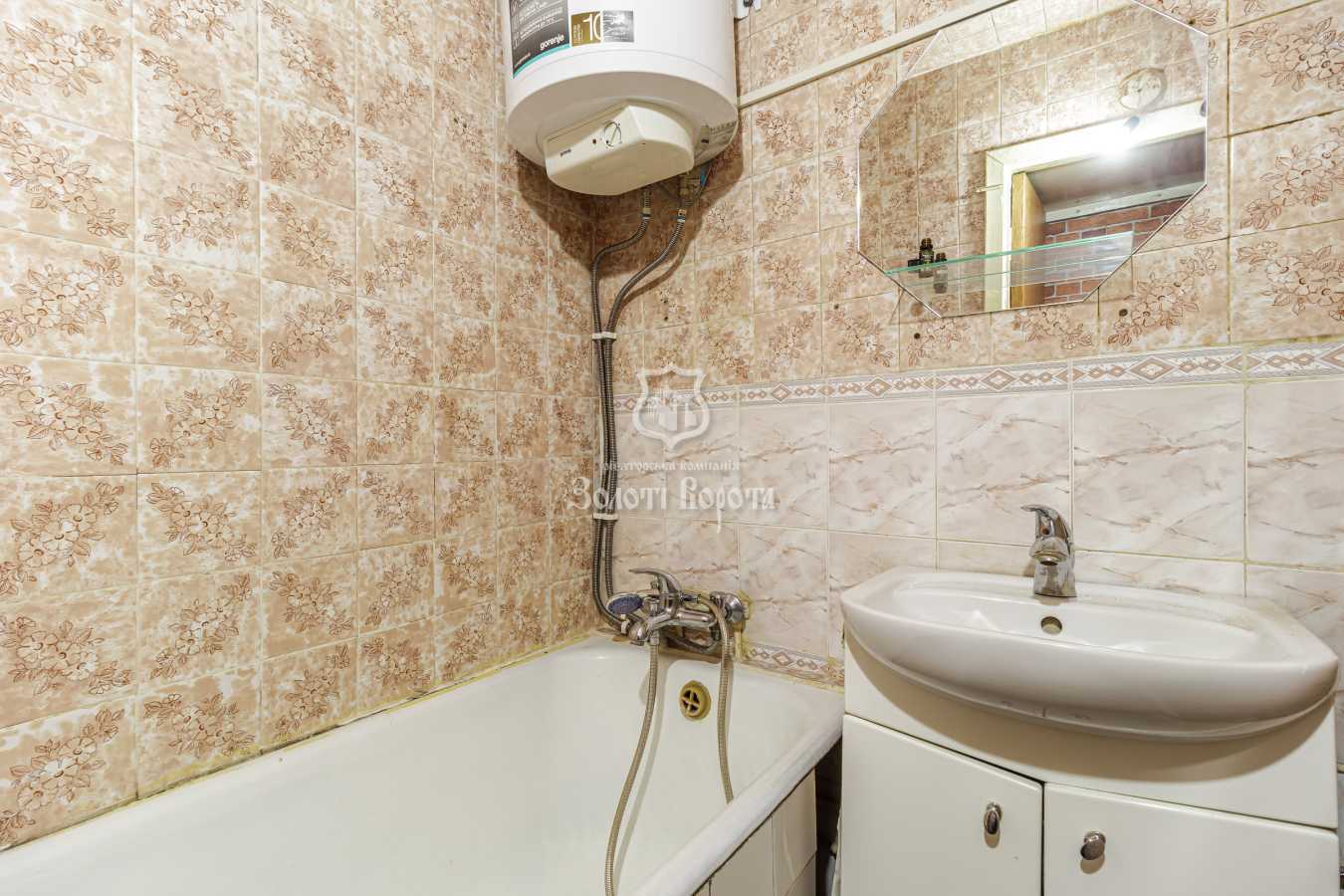 Продажа 2-комнатной квартиры 46 м², Бакинская ул., 37