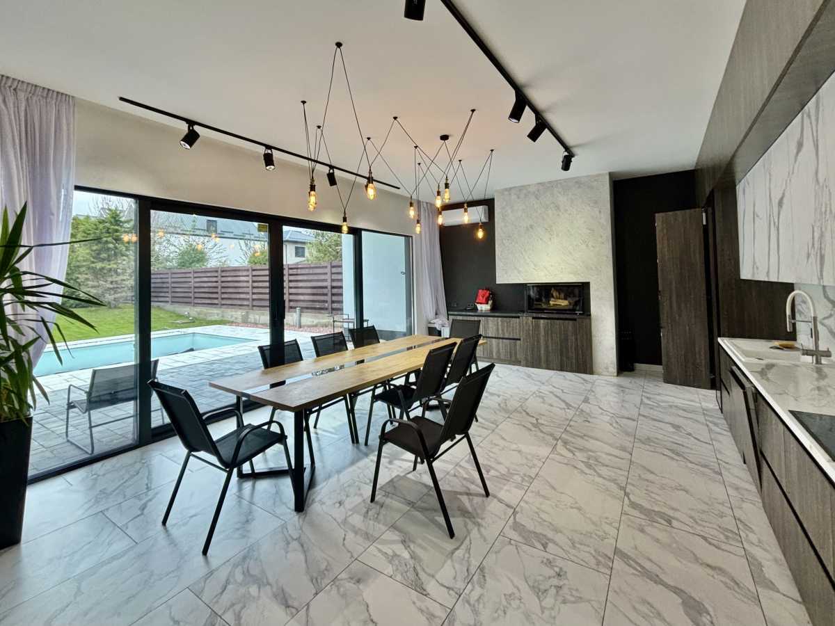 Продаж будинку 291.37 м², Княгині Ольги вул., 14