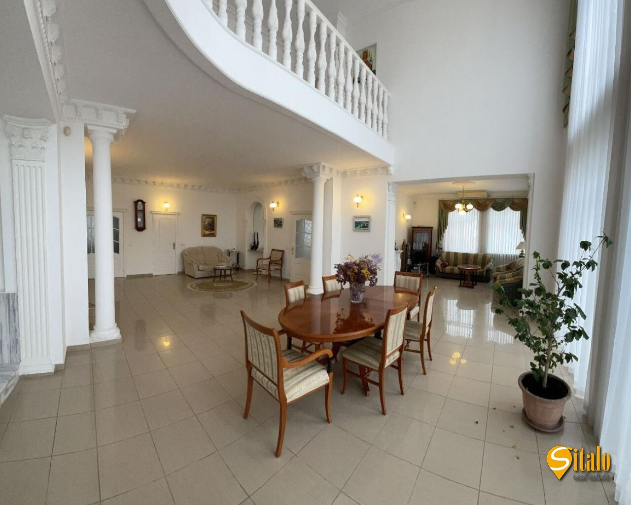 Аренда дома 493 м²