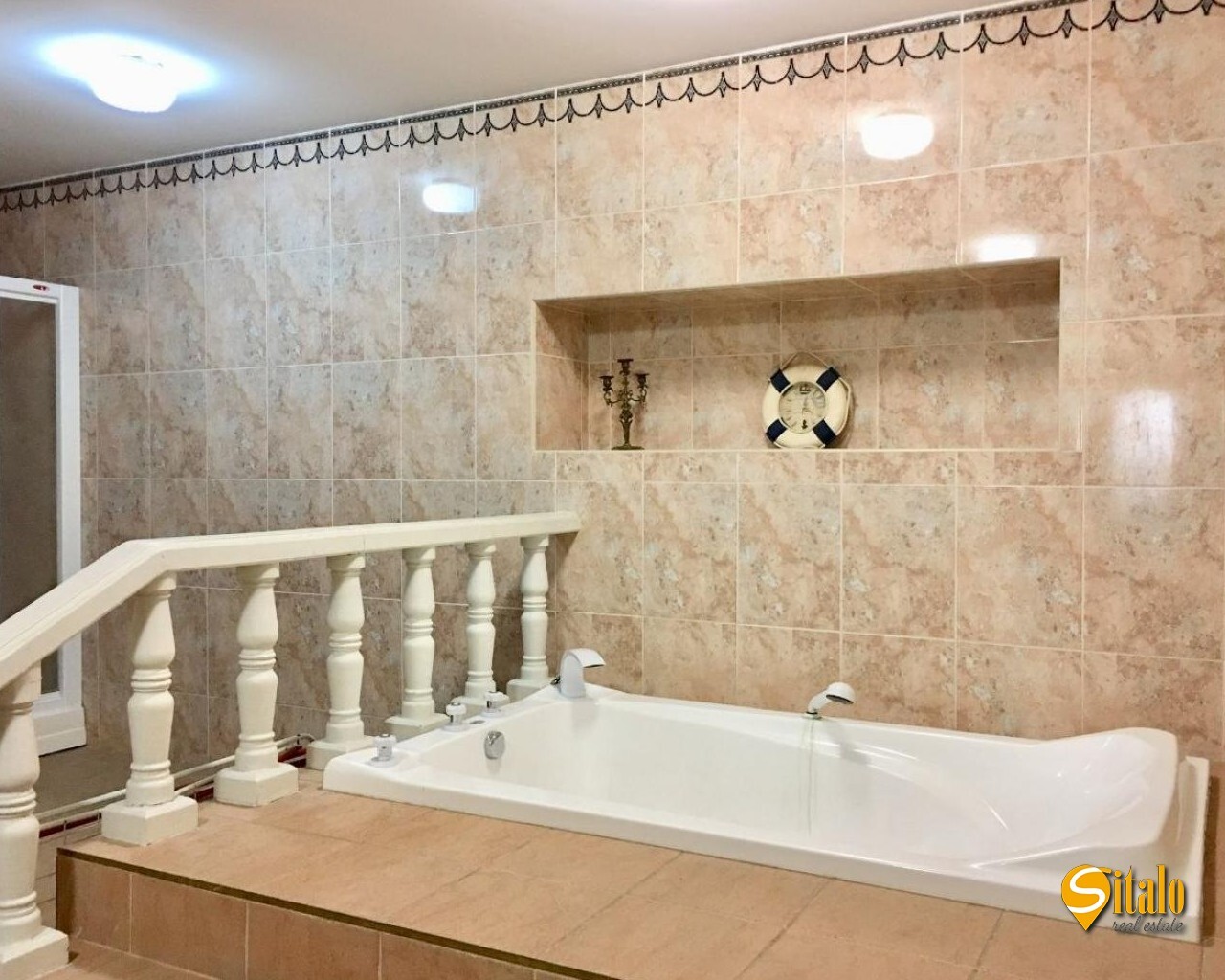 Аренда дома 493 м²