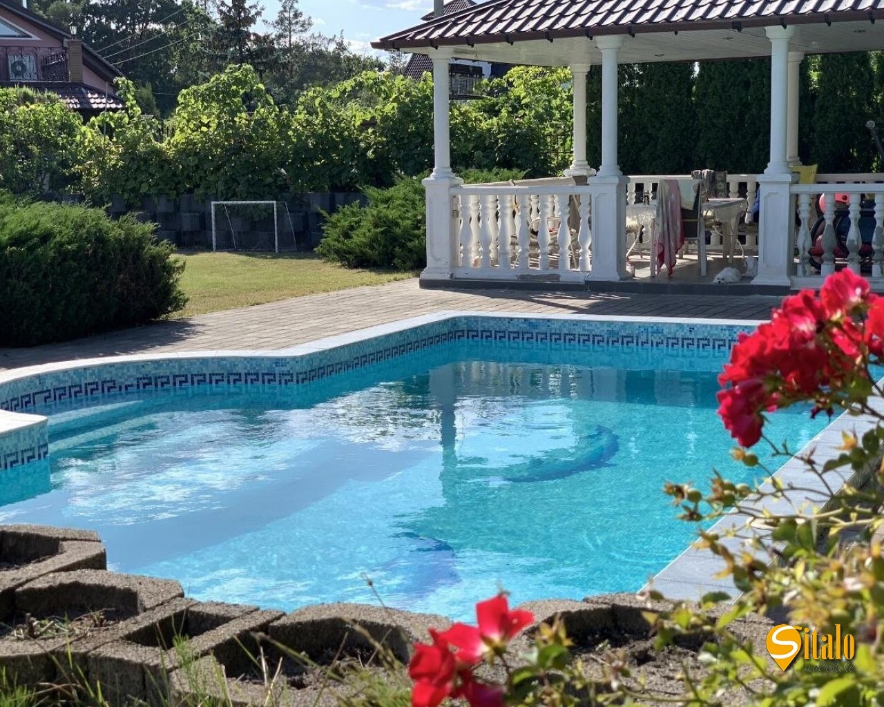 Аренда дома 493 м²