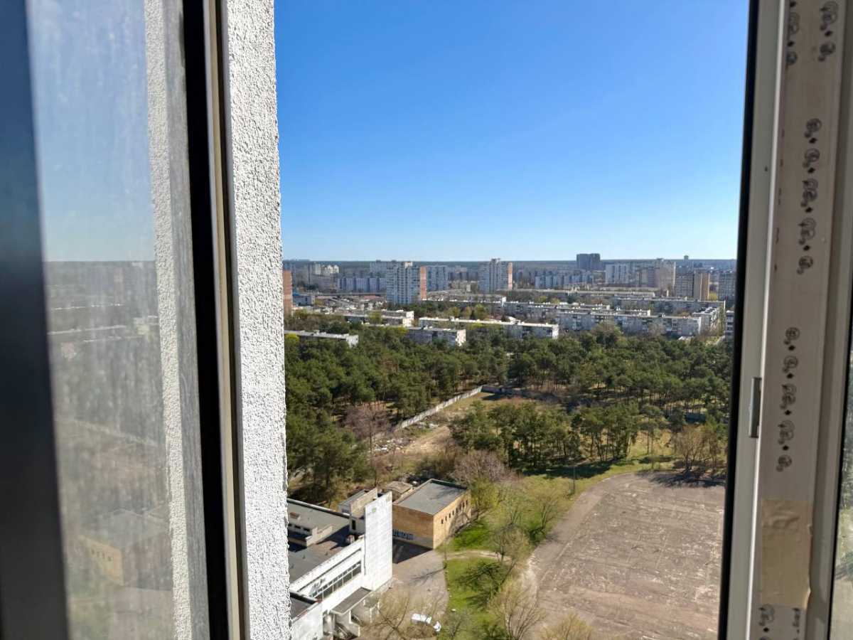 Продаж 2-кімнатної квартири 80 м², Князя Романа Мстиславича, 22А