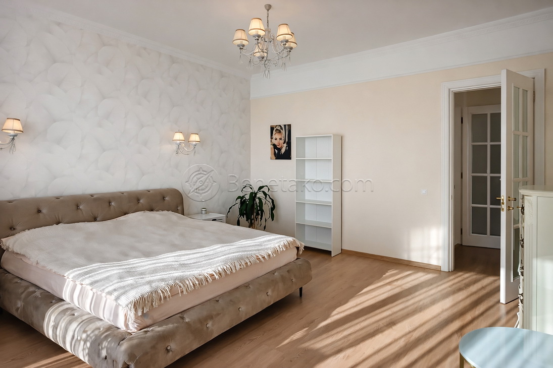 Оренда 3-кімнатної квартири 120 м², Літературна вул., 1А