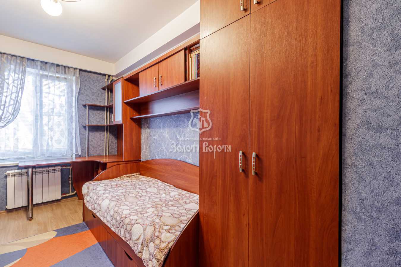 Продаж 3-кімнатної квартири 54.4 м², Щусєва вул., 12