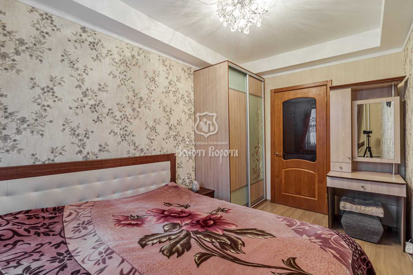 Продаж 3-кімнатної квартири 54.4 м², Щусєва вул., 12