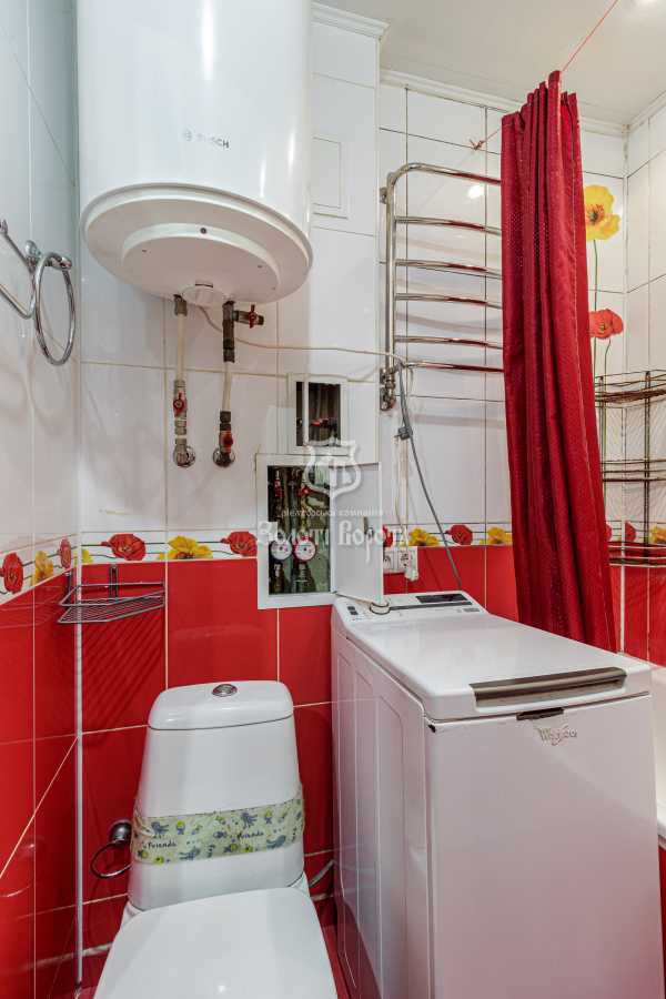 Продаж 3-кімнатної квартири 54.4 м², Щусєва вул., 12