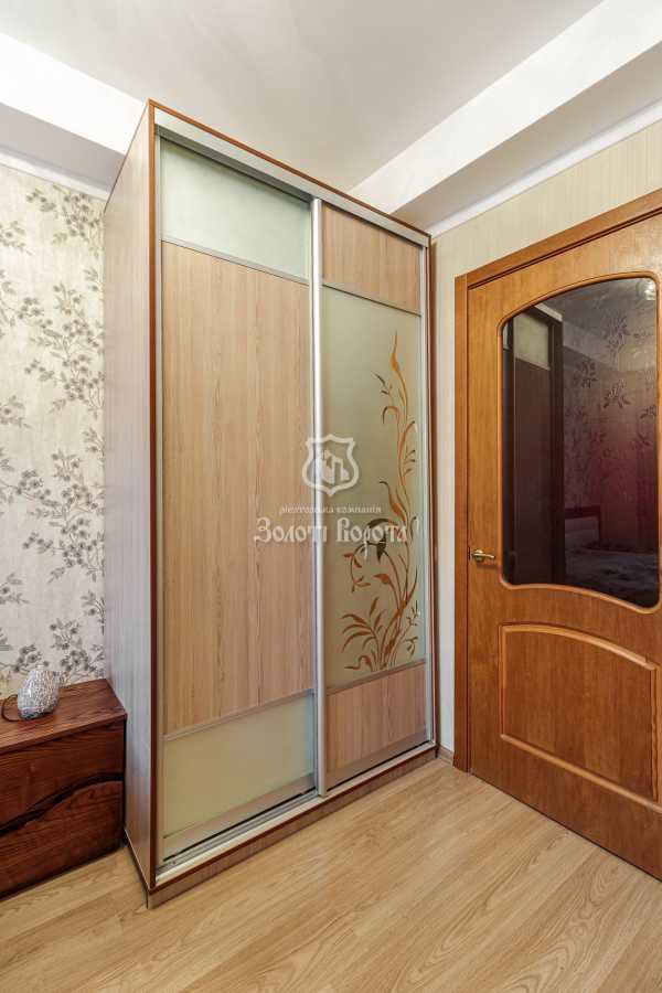 Продаж 3-кімнатної квартири 54.4 м², Щусєва вул., 12