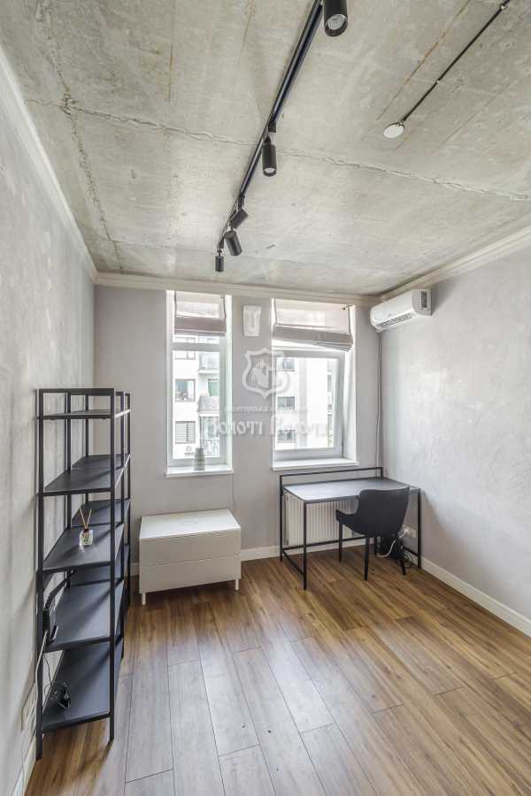 Продажа 1-комнатной квартиры 28 м², Соборная ул., 103/15