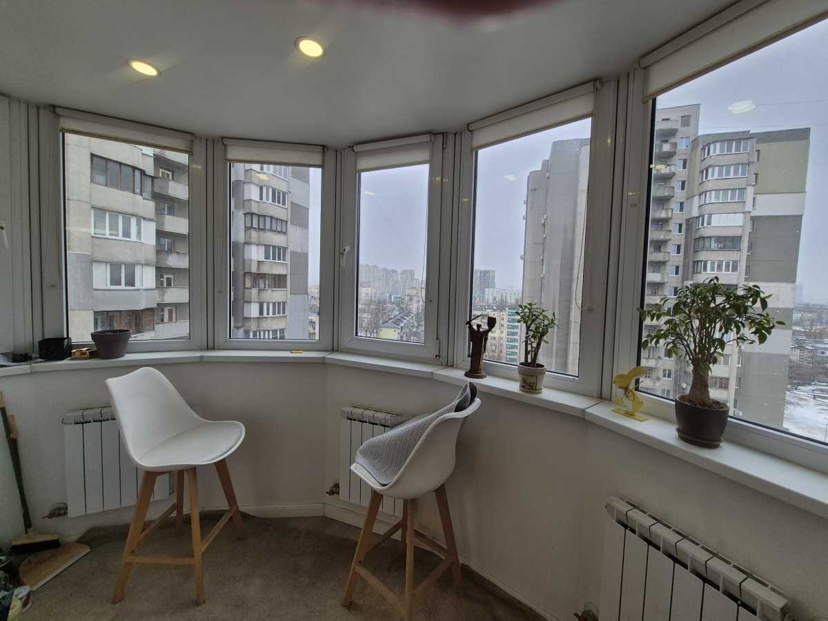 Продажа 3-комнатной квартиры 79 м², Азербайджанская ул., 16/1