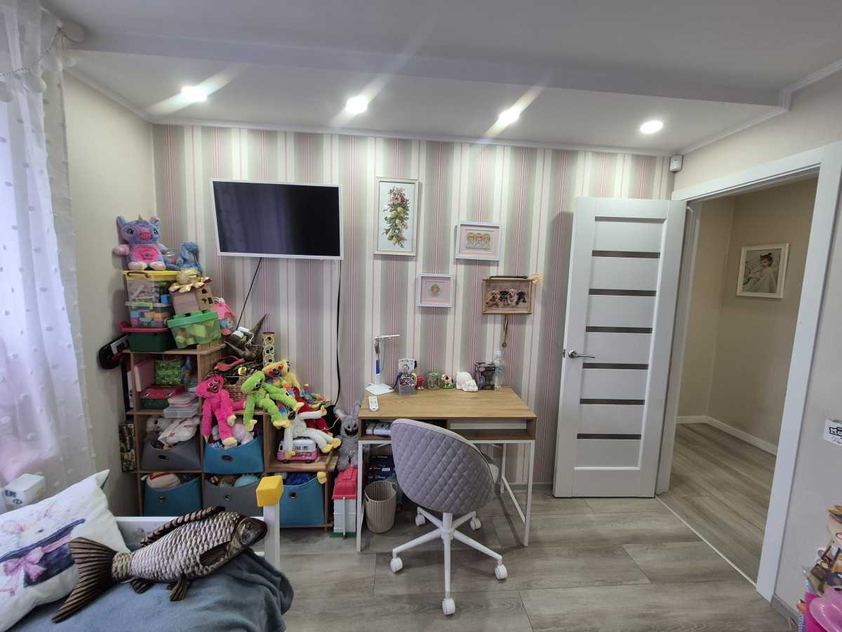 Продажа 3-комнатной квартиры 79 м², Азербайджанская ул., 16/1