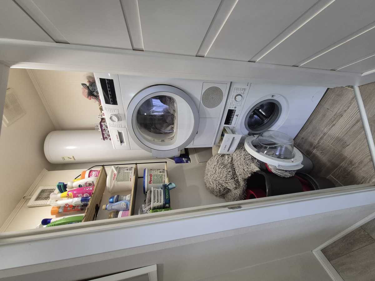 Продажа 3-комнатной квартиры 79 м², Азербайджанская ул., 16/1